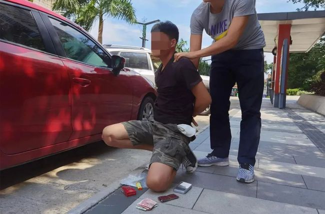 埋伏之毒_埋伏毒源两年缉毒刑警右半自_埋伏毒源两年缉毒刑警