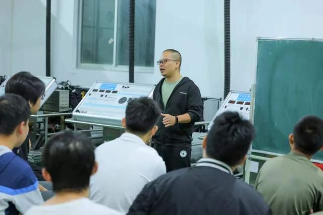 仓库拉头退回的制定规则_latale仓库_仓库拉托盘的绳子叫什么