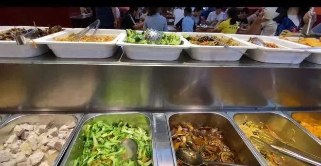 南宁小偷周某餐厅打工-失业青年的抉择：从打工到偷窃的心路历程