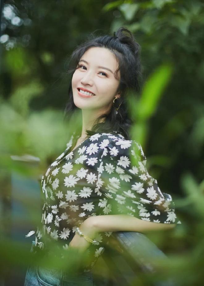 vanessa ray：谁是这位高颜值女神？揭秘她的演技秘密