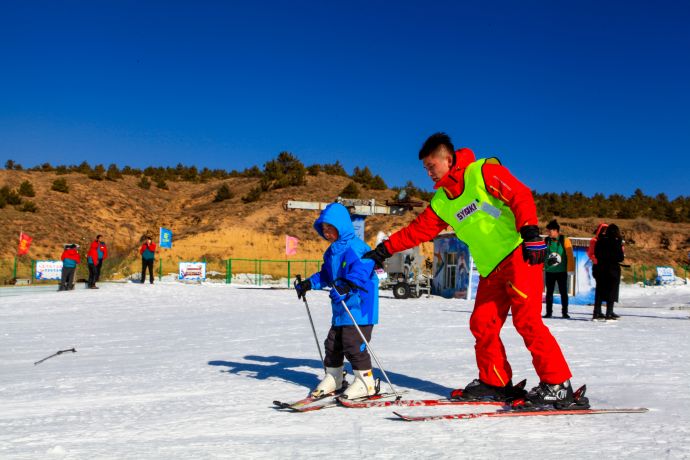 下载:滑雪大冒险_滑雪冒险游戏_滑雪冒险下载大全破解版
