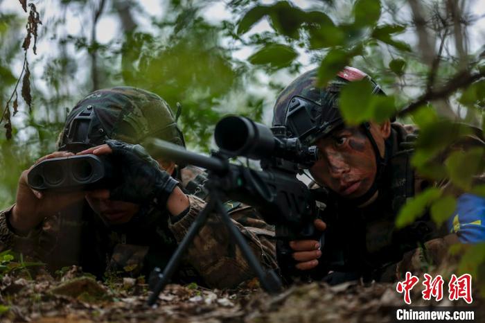 战术射击游戏-狙击手生存法则：风向、距离、心理，胜利关键