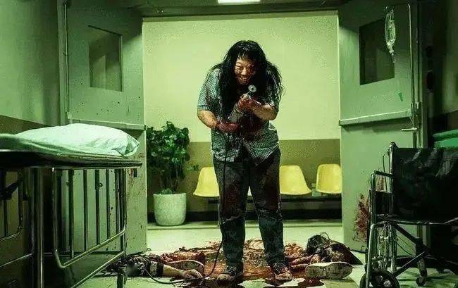 电影血腥恐怖看去哪里_恐怖血腥电影去哪看_电影血腥恐怖看去看不了