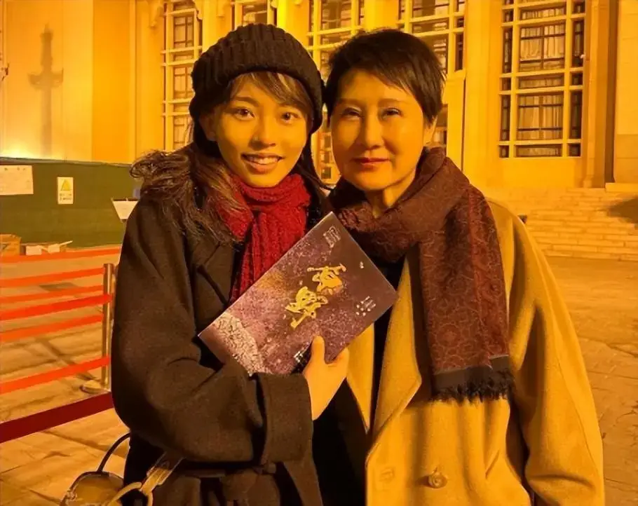 森川葵壁纸_双叶葵壁纸_双叶葵裸体