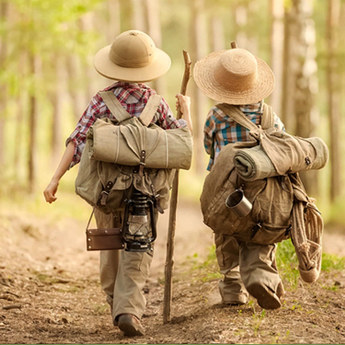 钻山洞教案衣服_幼儿园钻山洞的教案_教案《钻山洞》
