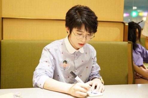 嗨氏在哪直播_嗨氏什么时候直播_嗨直播怎么样