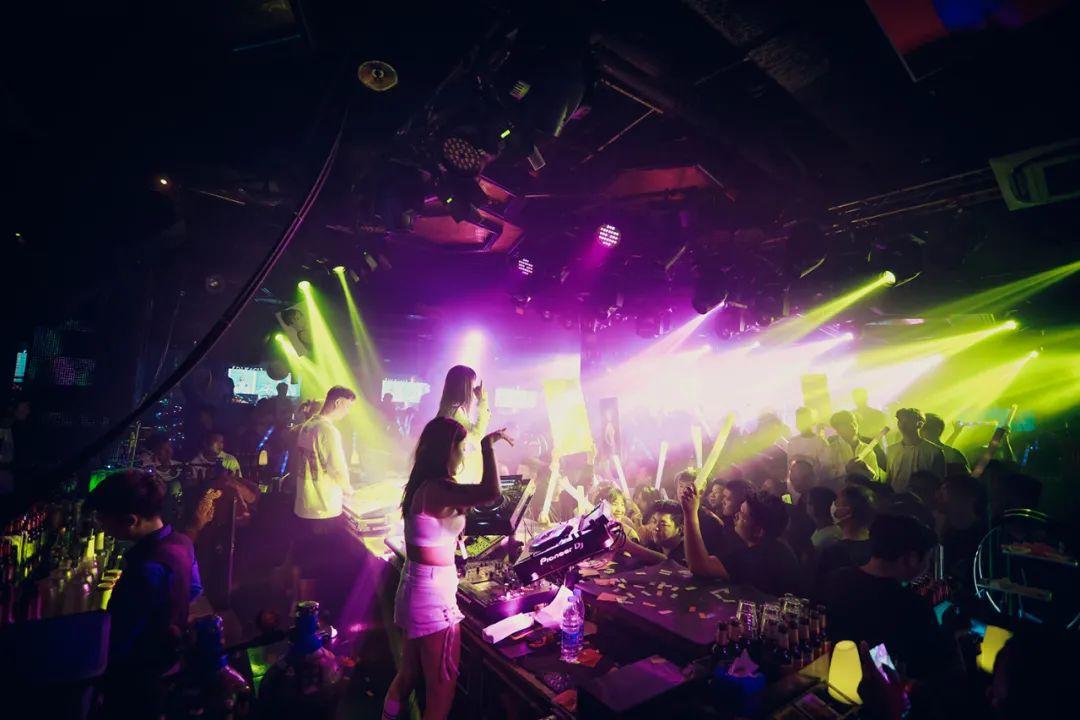 泰剧彩象岛女孩歌曲_泰剧彩象岛女孩34全集_泰剧彩象岛女孩演员表