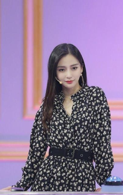 冬季穿裙子配什么鞋_冬天穿什么鞋子配裙子_鞋冬季穿配裙子好看吗