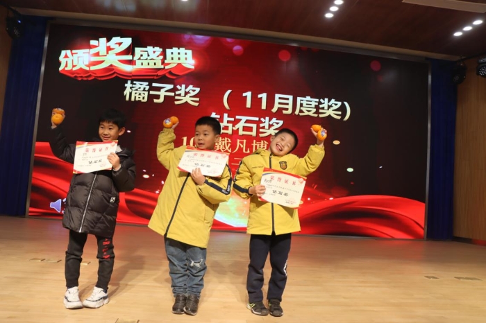 经营温泉旅馆小游戏_经营温泉度假村小游戏_温泉酒店小游戏