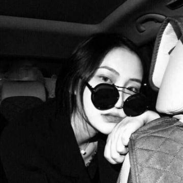 性感非主流女生：独特的美，不羁的力量